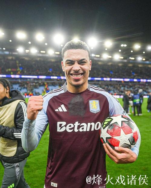 罗杰斯非昙花一现,卡拉格称其为英超顶级球员之一 罗杰斯非昙花一现,卡拉格称其为英超顶级球员之一